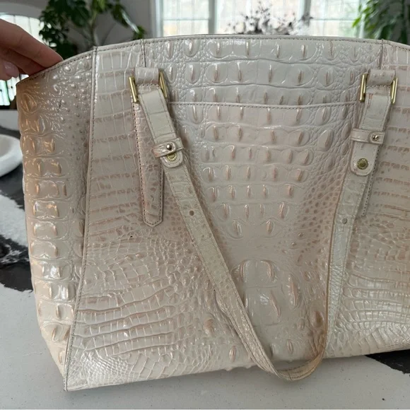 Brahmin Cream/Gold -Embossed Tote Bag - Picture 3 of 7